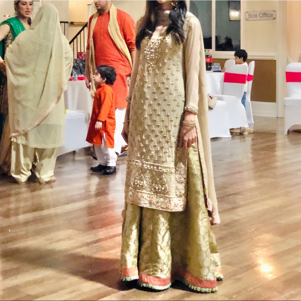 Indian pakistani wedding outfits